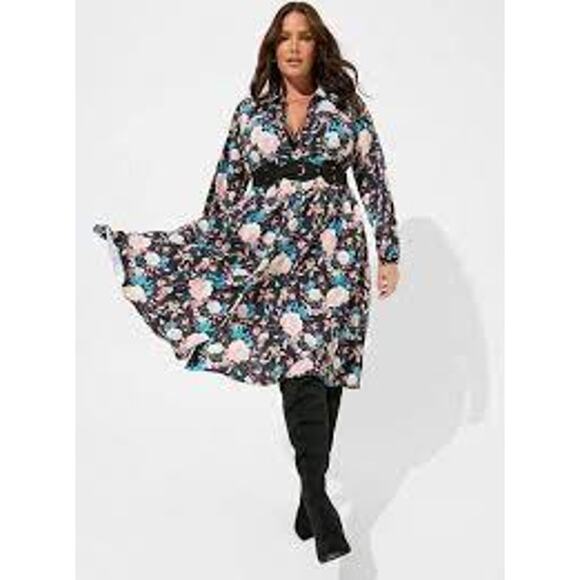 Torrid | Floral Print Crepe Plus Size Blue Pink Pocket Button Midi Dress 4 4 X - Picture 13 of 14